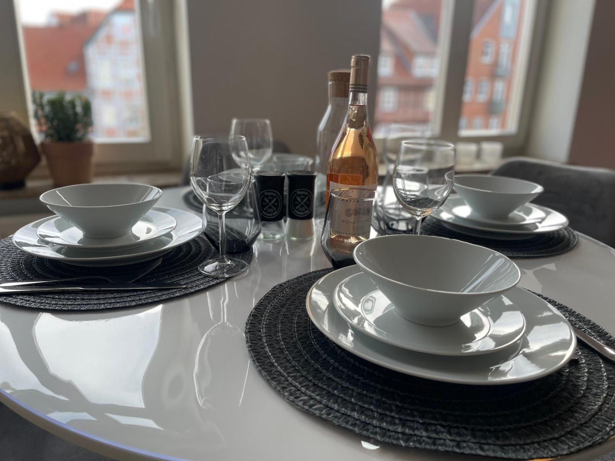 Zeitapartments Am Fischmarkt Щаде Екстериор снимка