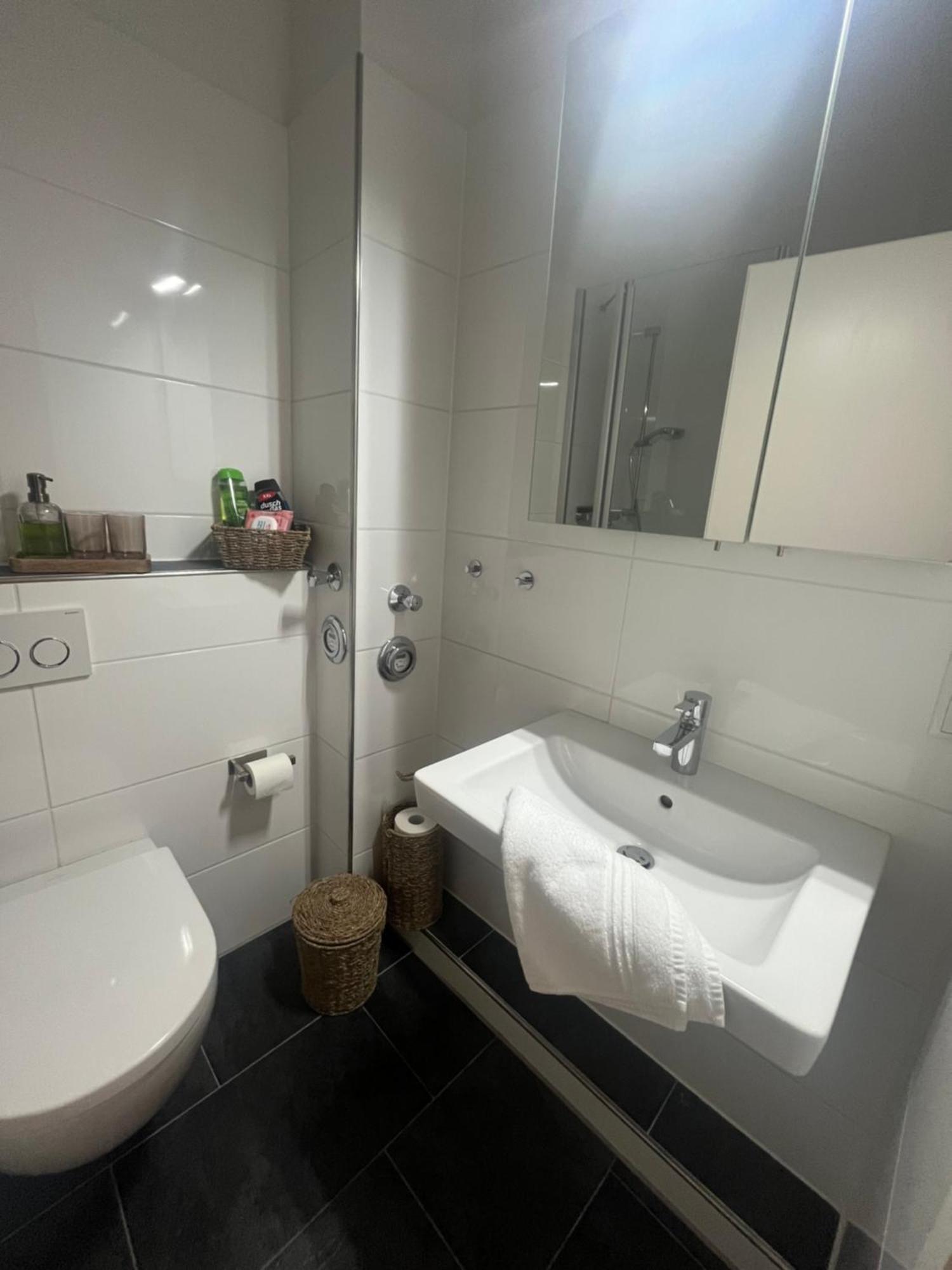Zeitapartments Am Fischmarkt Щаде Екстериор снимка